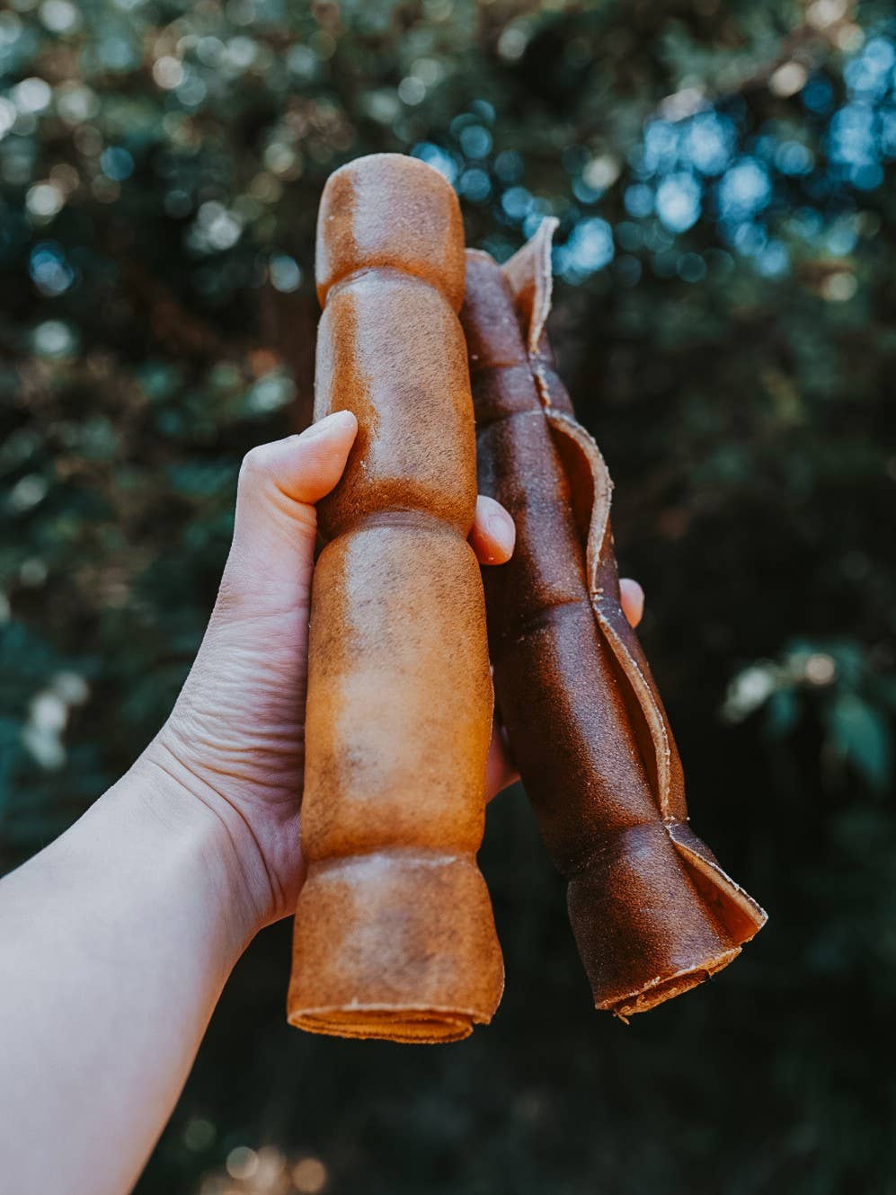 Dehydrated Grass-Fed Beef Rawhide Roll | 8 Inches